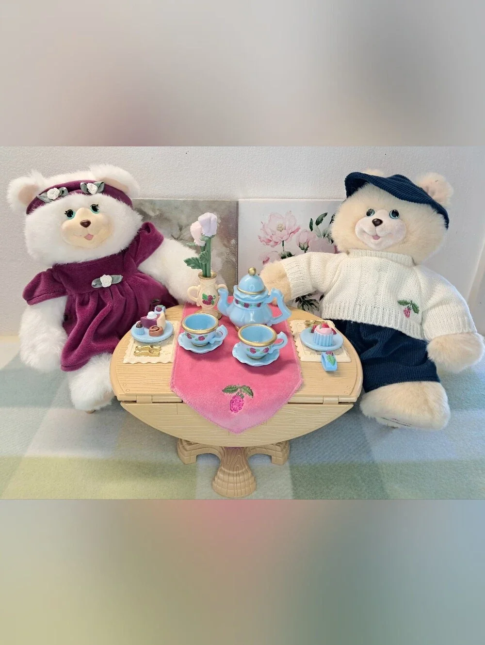 Fisher-Price Briarberry Maggieberry & Benberry Bears + Dining Room Set 1998